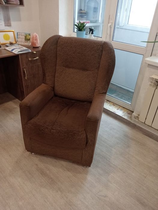 Продам кресло в хорошем состоянии