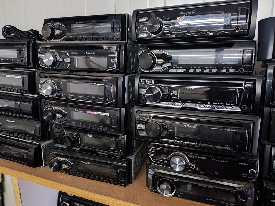 Авто плеъри радио Pioneer Alpine Kenwood Sony JVC