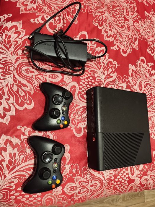 Xbox 360 elite foarte ingrijit