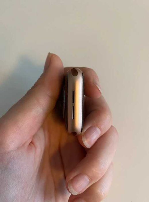 Apple Watch Series 4, Starlight Aluminum 44mm, S/M