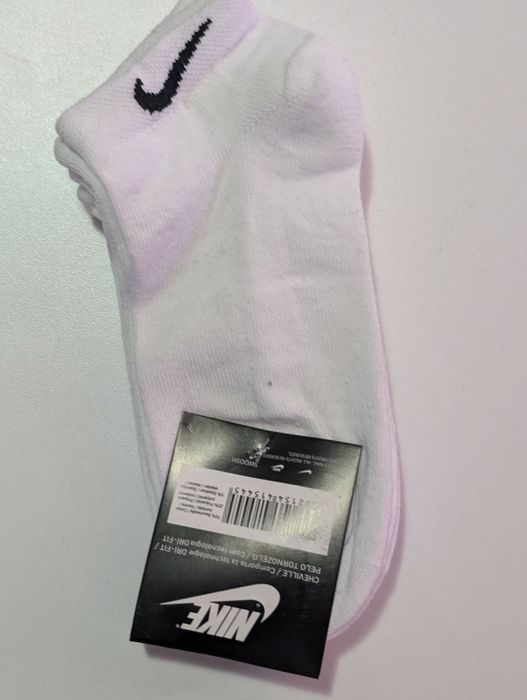 Дамски и мъжки чорапи Найк и Адидас