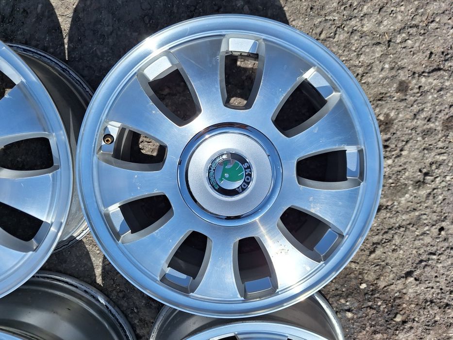 Шкода-16цола-5/100-ЕТ-42:Ж-6,5-оригинални