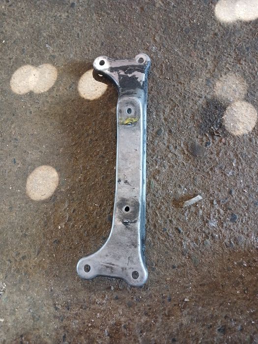 Траверза на КПП БМВ