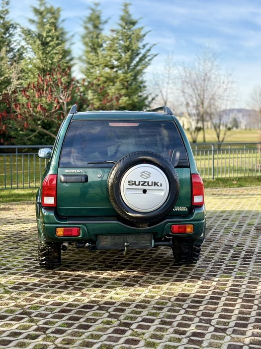 Suzuki grand Vitara 2.0 benzina fabricatie 2005,126 cp recent adus