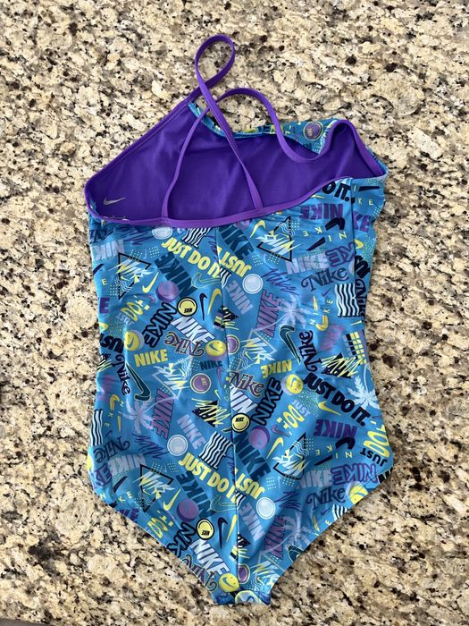 DKNY Calvin Klein Guess Nike бюстиета бельо