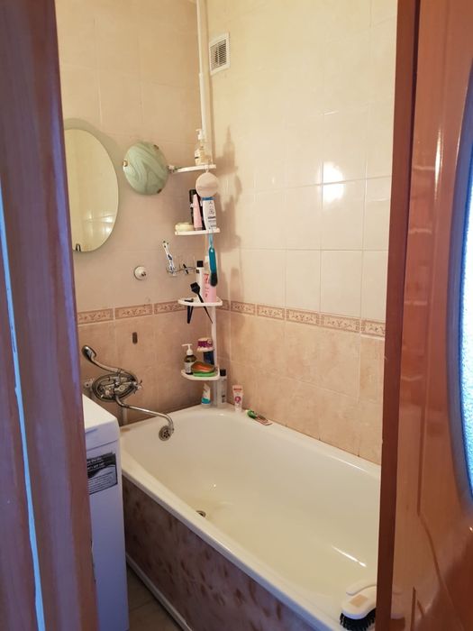 Продам 2-ком квартиру на девятом