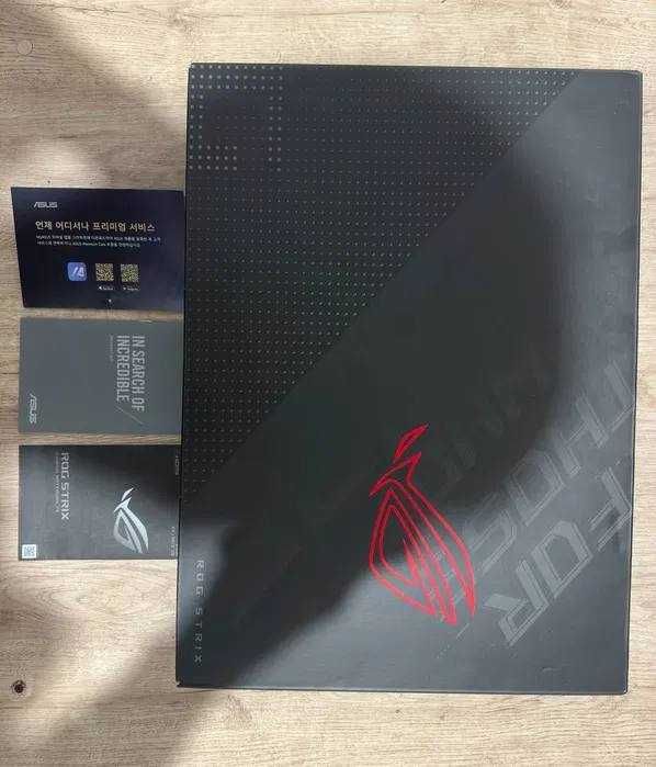 Asus RogStrix G713 RM, Republic of Gamers.