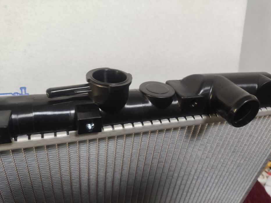 Митсубиси спец вагон рунер радиатор