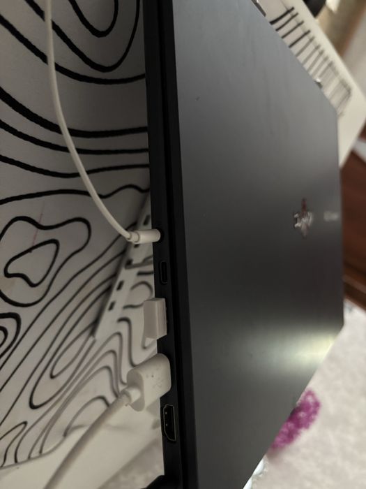 Ноутбук дешевый , срочно продам