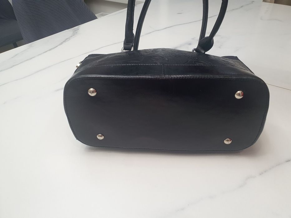 Продам женскую сумку