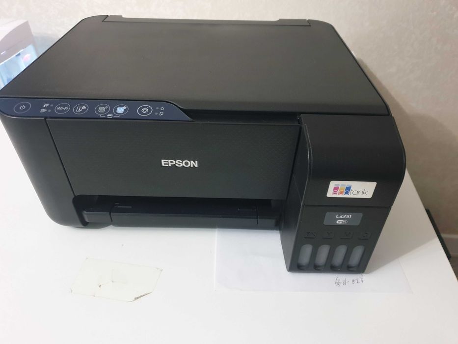Принтер Epson L3251 WiFi Почти новый