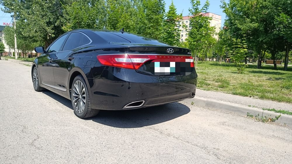 Hyundai grandeur