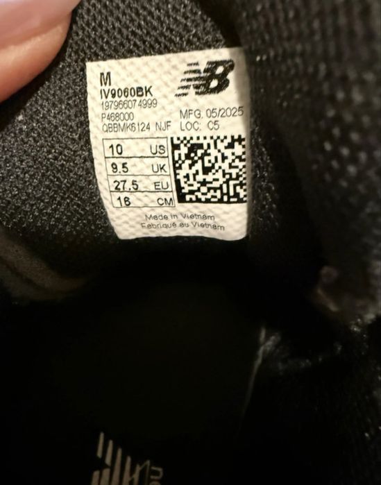 New Balance 9060 copii 27,5