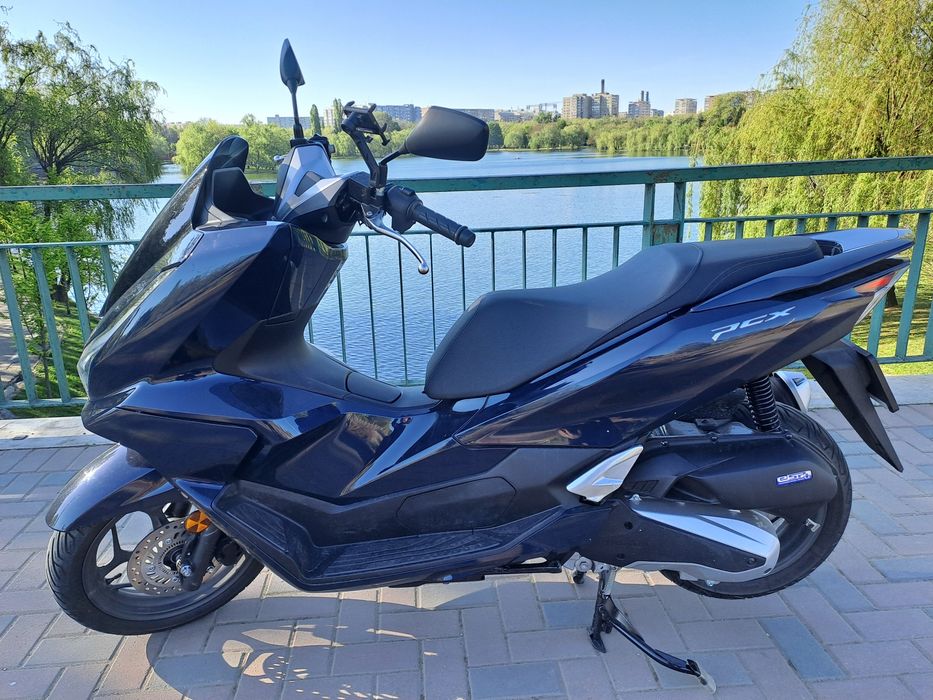 De închiriat scuter Cluj-Napoca HONDA PCX 125, YAMAHA NMAX 125