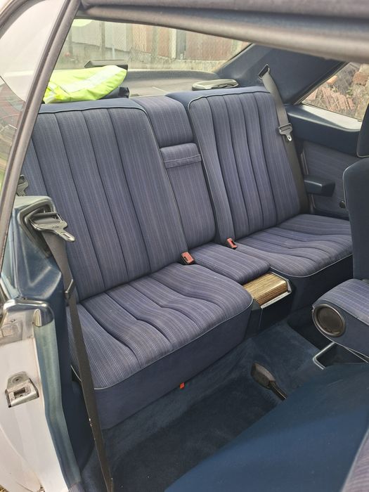 Vand autovehicul istoric Mercedes benz  w 124