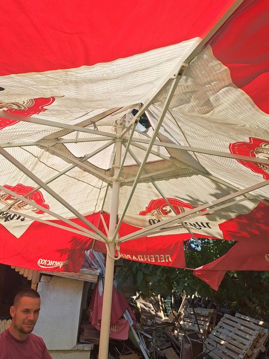 Продавам чадъри ,голями ,