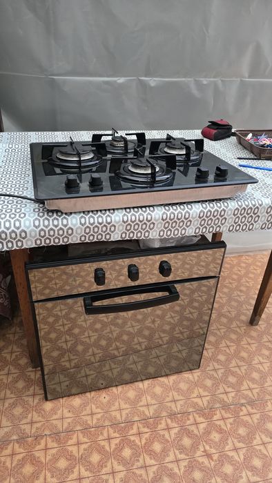 Продам духовой шкаф и поверхность