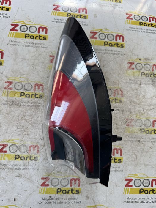 Lampa stop dreapta spate pe aripa Ford Puma