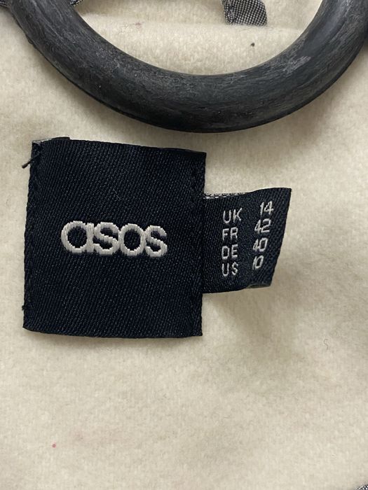 Продам белое пальто