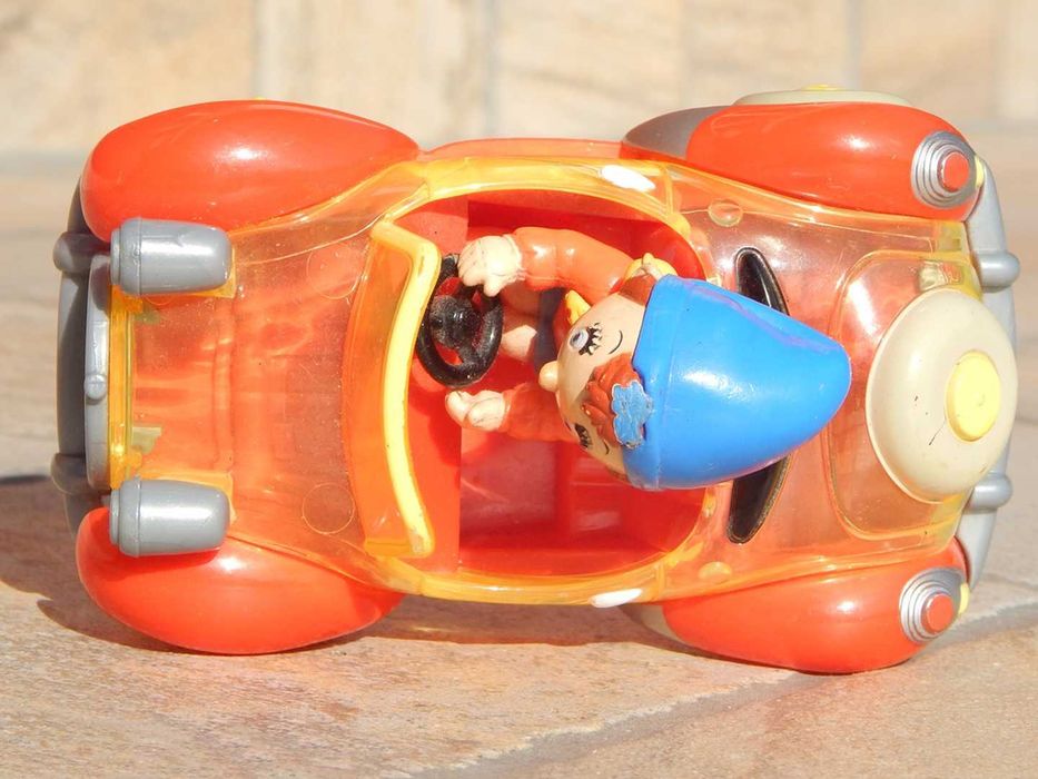 Jucarie masinuta epoca BonBon Buddies "Noddy and his car" Franta 2003