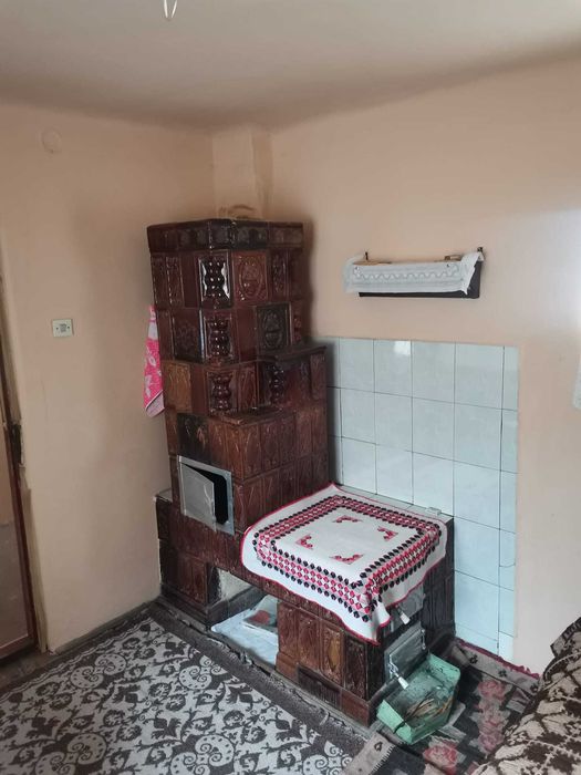 Vand casa sat Dealu Mare, com Buciumeni, jud. Dambovita