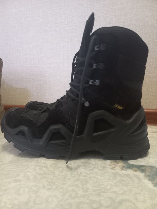 Продам чёрные берцы