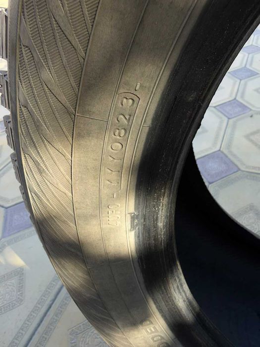 Продам шины Yokohama 235/55 R19