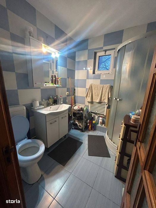 De vanzare apartament cu 2 camere, decomandat mobilat si utilat 53000e