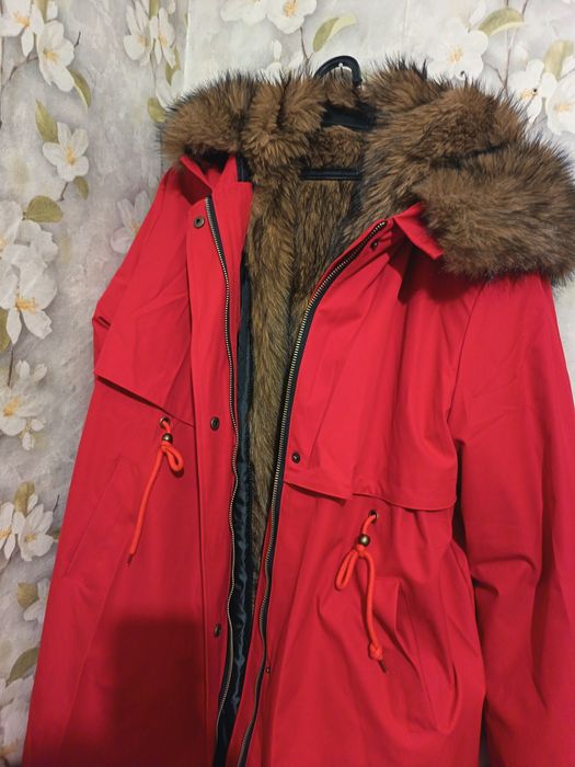 Продам куртку Новую