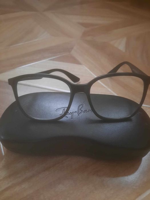 Rame ochelari Tommy Hilfinger si Ray Ban