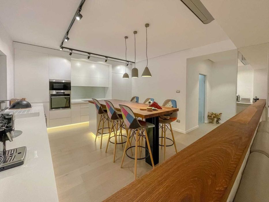 Apartament 91 mp + boxa 13 mp Bulevardul Dem Radulescu