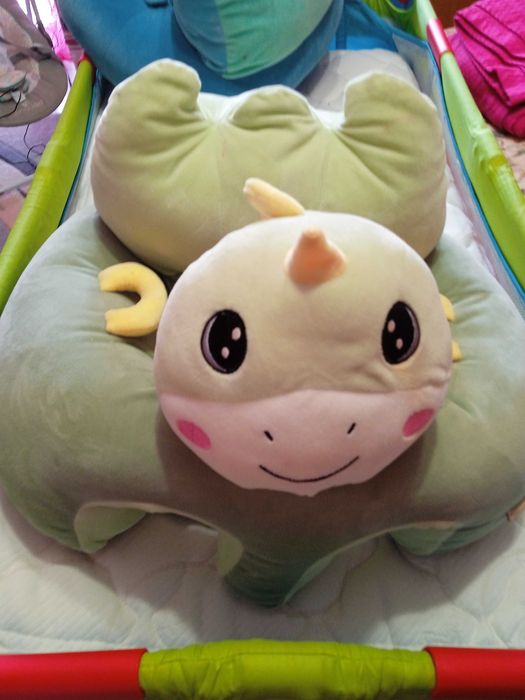 Бебешки пуфове за сядане