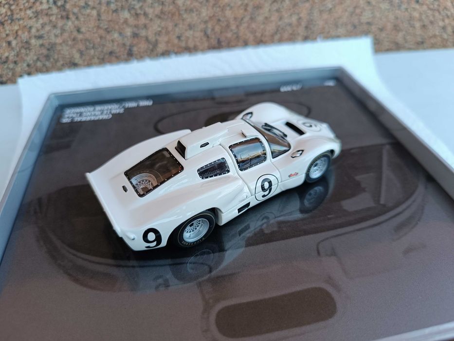 Minichamps 1:43 Chaparral 2D 24h Le Mans 1966 Phil Hill Joakim Bonnier