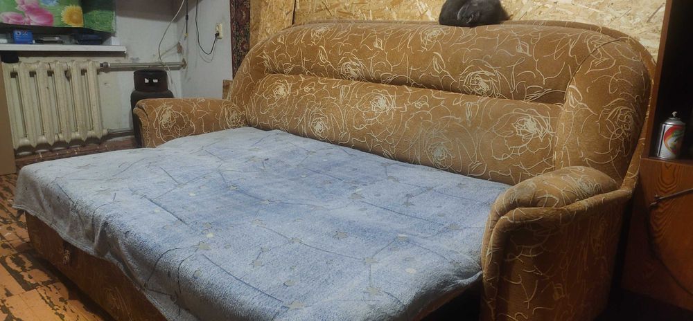 Диван и два кресла