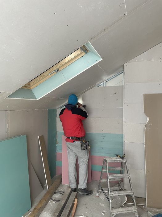 Семейство предлага цялостни услуги за дома и офиса