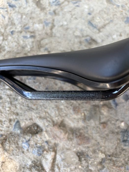 Седалки Specialized selle cube