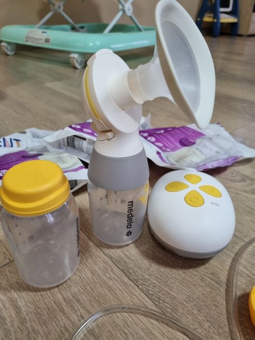 Електрическа Помпа за кърма Medela solo с подаръци