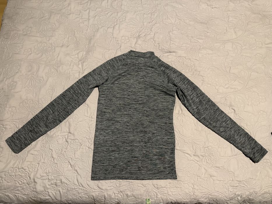 Set 2 bluze  termice  de  ski