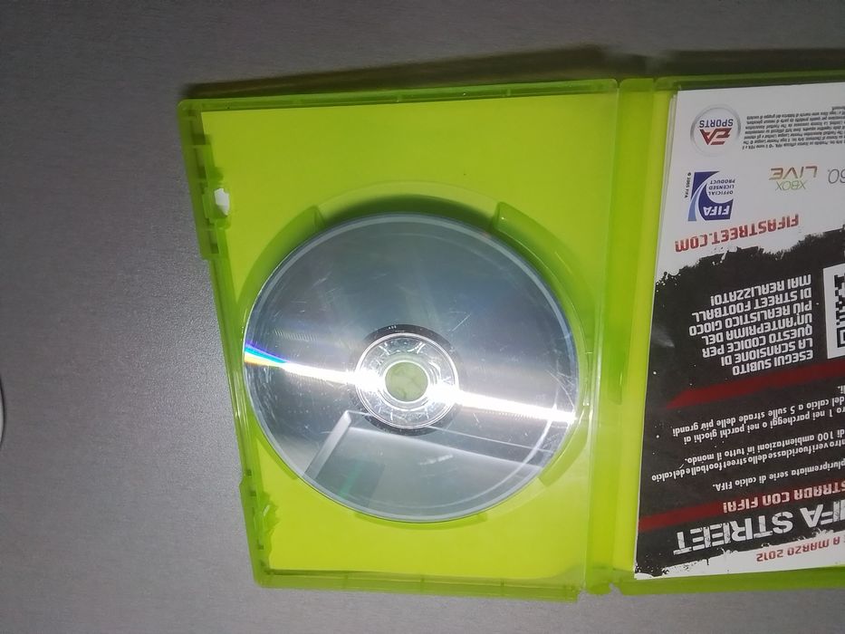 Call of Duty Modern Warfare 3 și FIFA 12