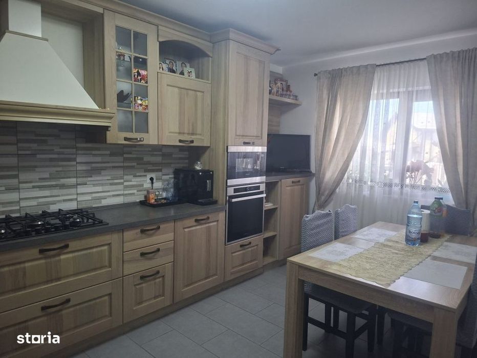 Boldesti  Casa Spatioasa P+E Cu Subsol, 191 Mp Utili,3 Dormitoare,Gara