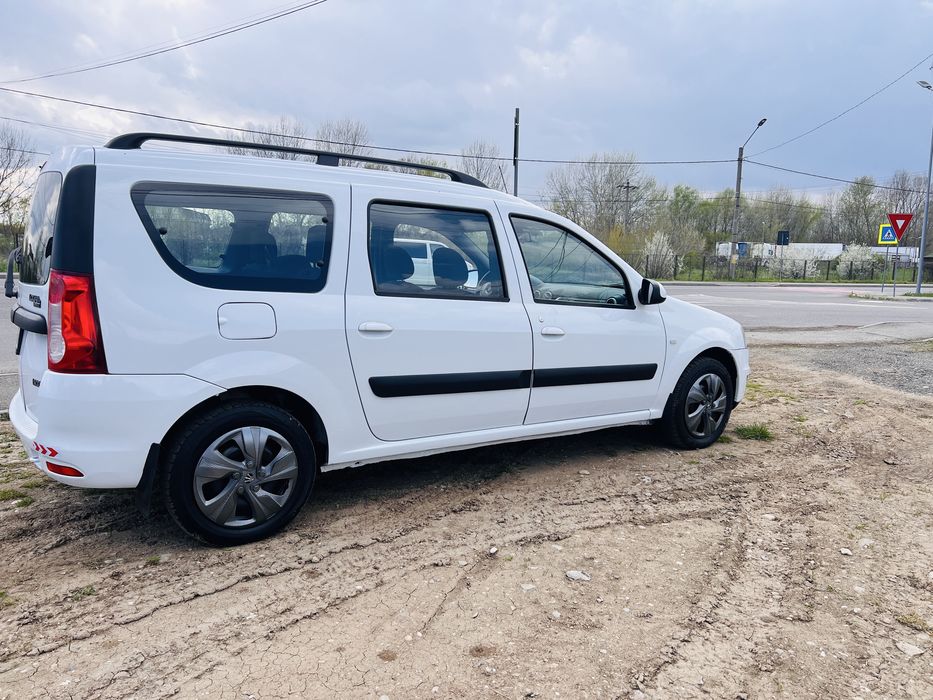 Vând Dacia Logan MCV