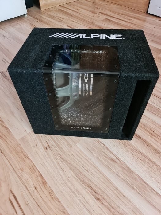 Бас каса със стъпало