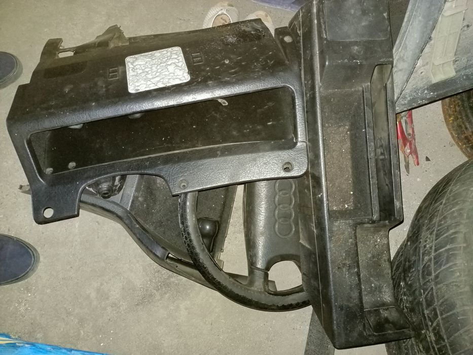 Ауди 80 б3 на разборе все есть