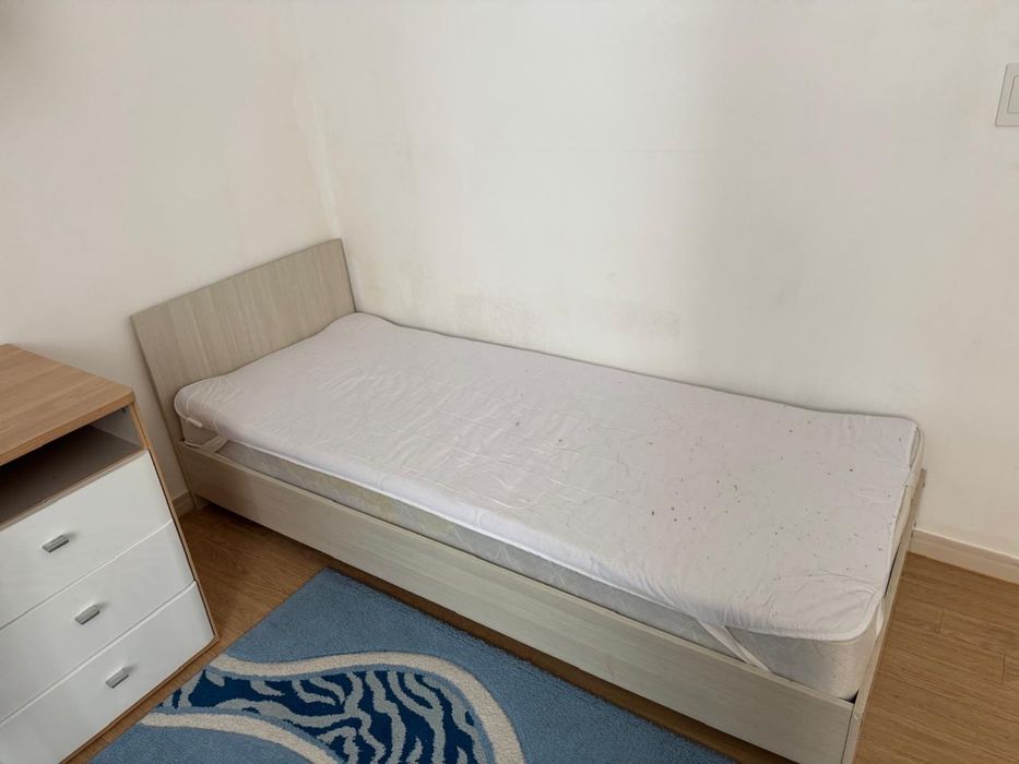 Продам кровать односпальнюю