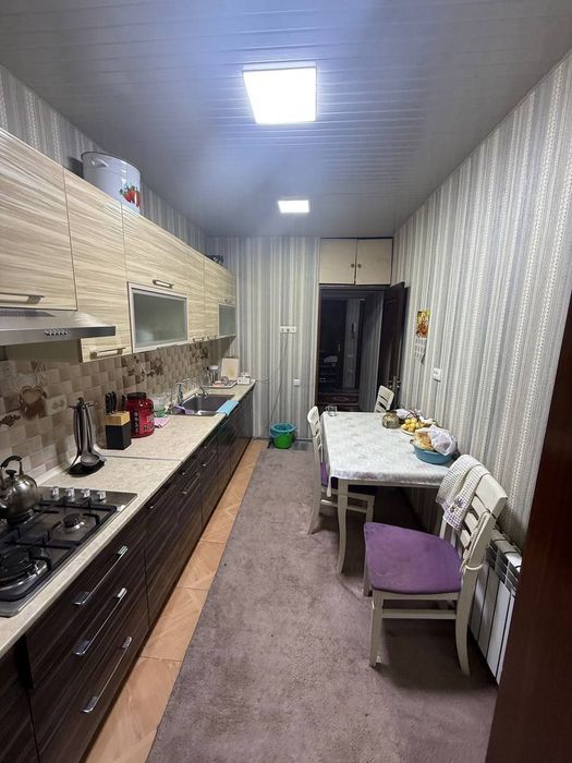 Метро Космонавтов 3/3/9. Квартира в центре срочно