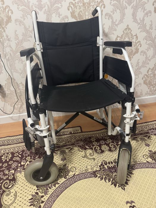 Инвалидная коляска