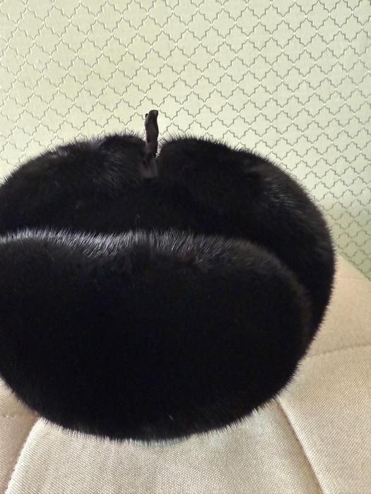 Продам норковую шапку