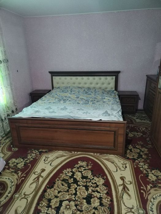 Spalni mebel sotiladi