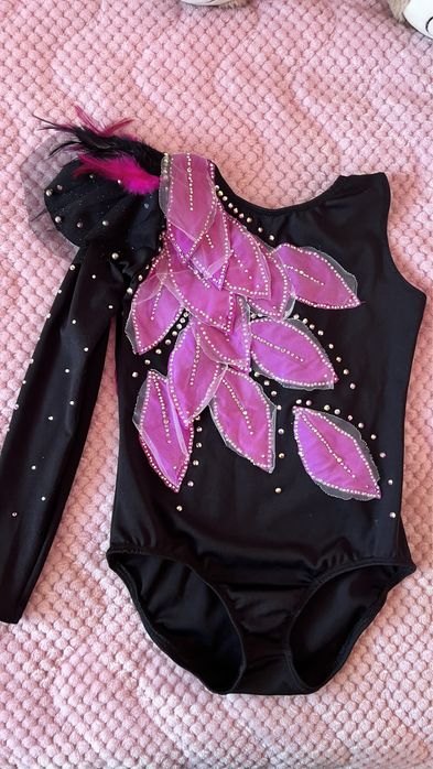 Трико за художествена гимнастика