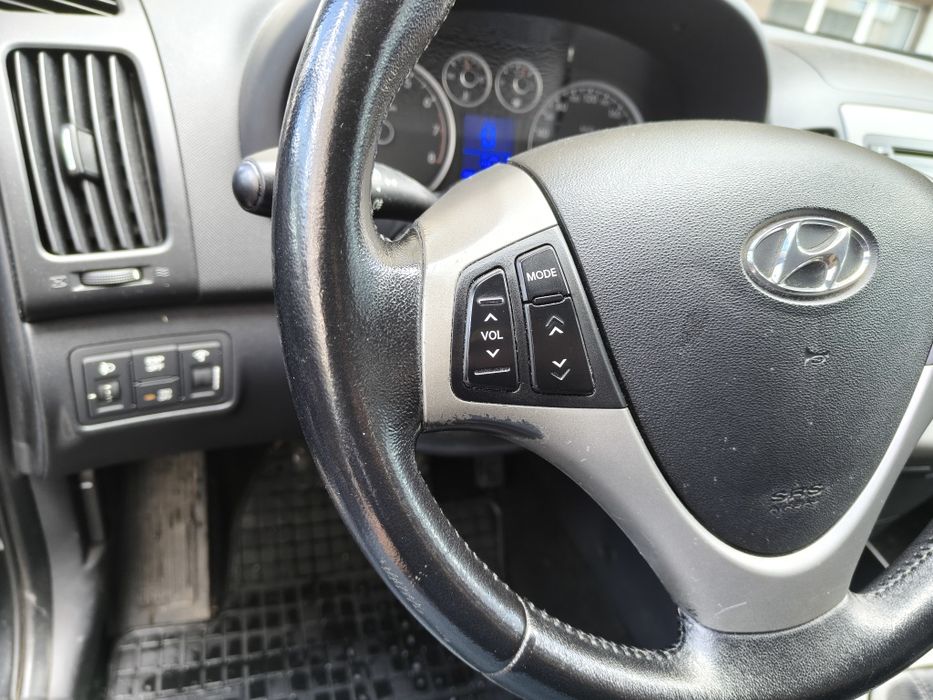 Хюндай  i30 2009 1,4 c газ